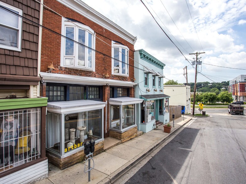 More Photos Of 3815 34th St, Mount Rainier Storefront Retail Office For Lease