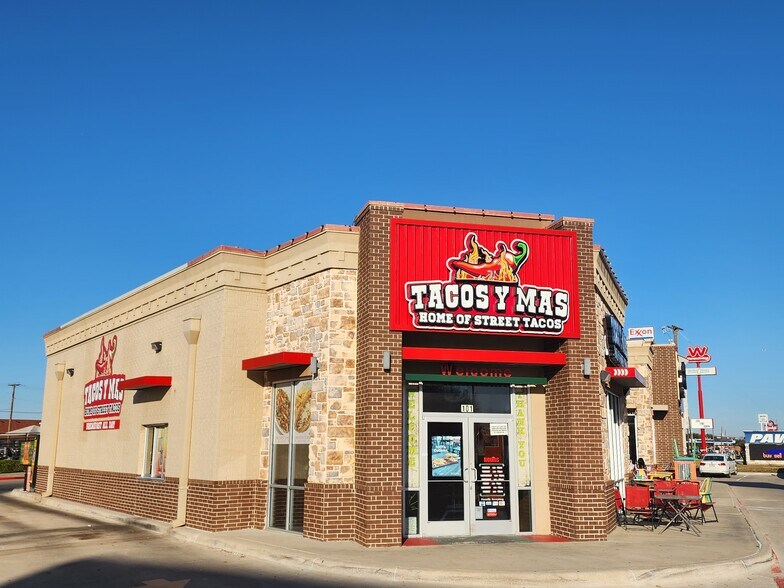 More Photos Of 2620 W I-20, Grand Prairie General Retail For Sale