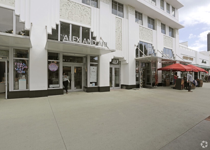 More Photos Of 541-551 Lincoln Rd, Miami Beach Storefront For Lease