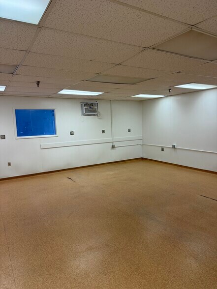 More Photos Of 1750 Commerce Way, Paso Robles Industrial For Sale