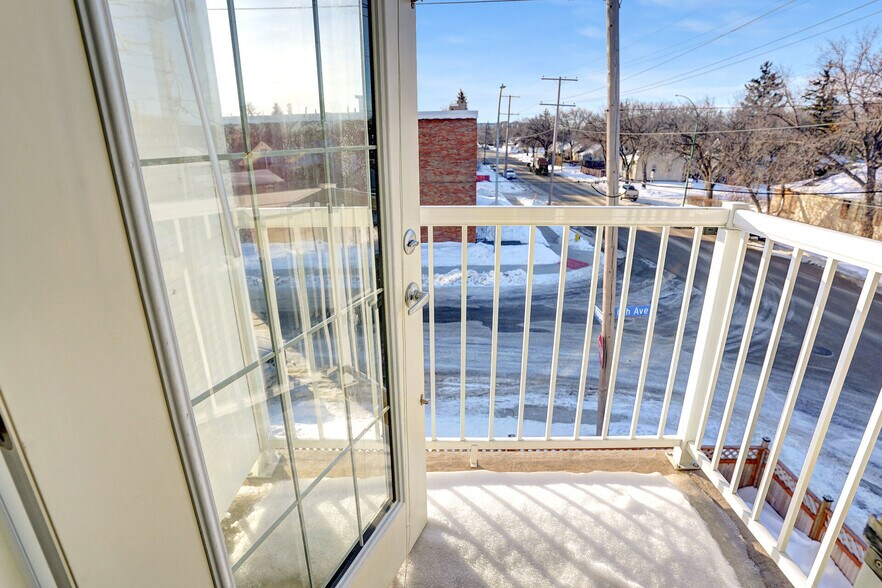 More Photos Of 1175 Pasqua St, Regina Apartments For Sale