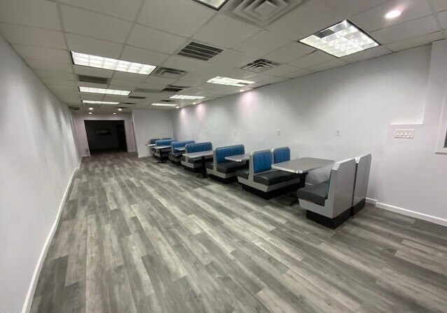 More Photos Of 4164 Victory Blvd, Staten Island Restaurant For Lease