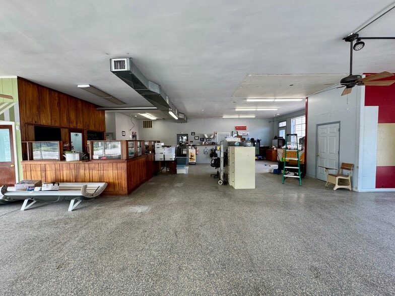 More Photos Of 311 N Longstreet St, Kingstree Auto Repair For Sale