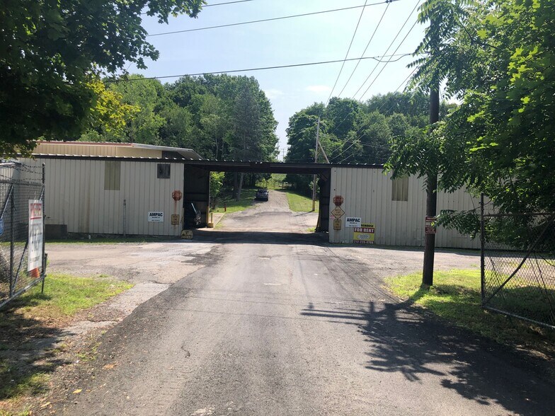 More Photos Of 55 Woodruff St, Walden Distribution For Sale