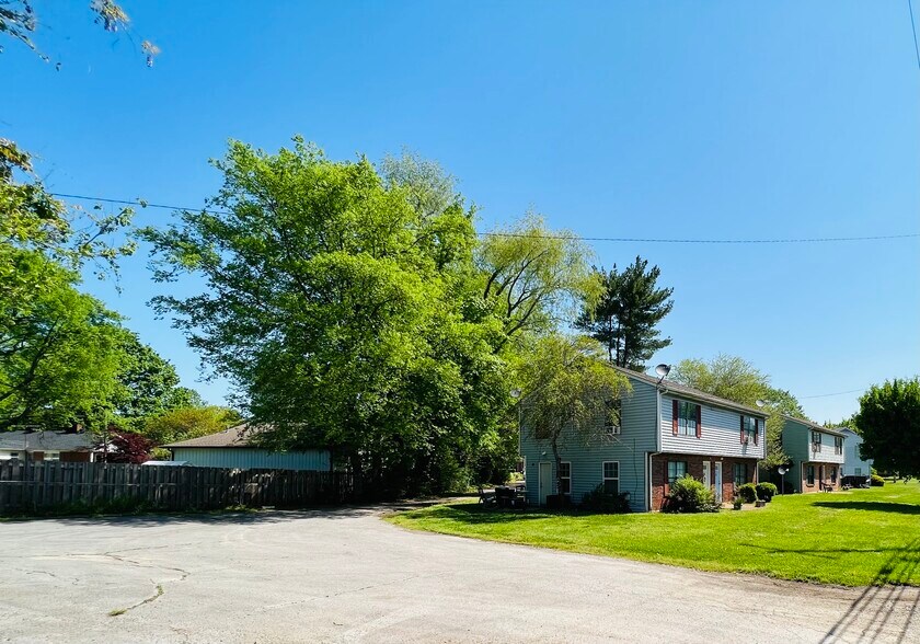 More Photos Of 356 Beechcroft Rd, Spring Hill Apartments For Sale