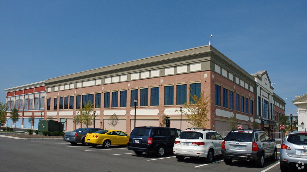 More Photos Of 4410 E Claiborne Sq, Hampton Unknown For Lease