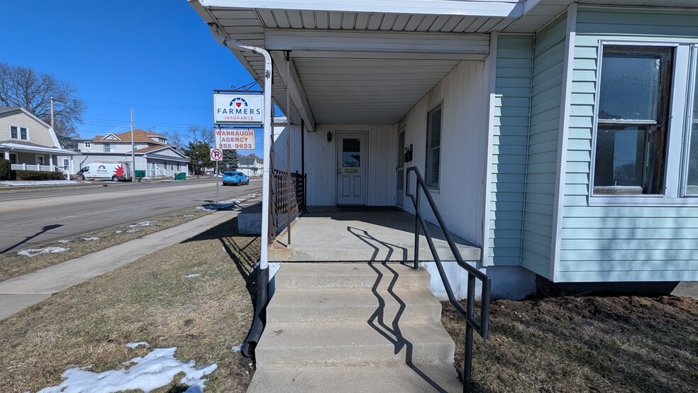 More Photos Of 804 N Main St, Mishawaka Office Residential For Lease