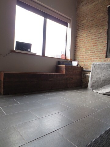 More Photos Of 1434 W Montrose Ave, Chicago Storefront For Lease