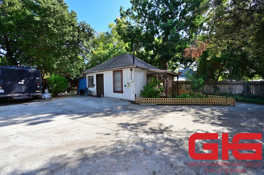 More Photos Of 562 N Madison Ave, Pasadena Apartments For Sale