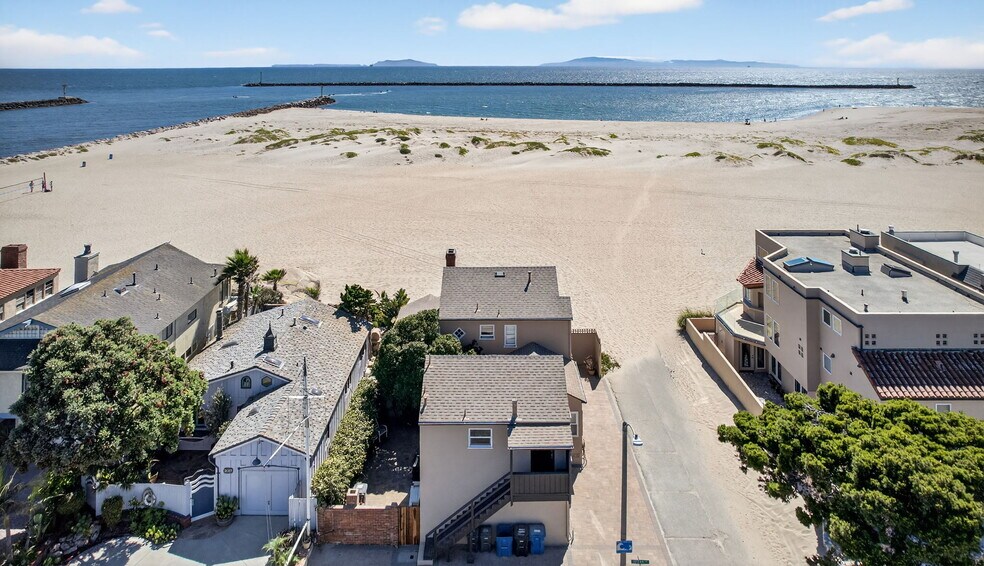 More Photos Of 3025 Ocean Dr, Oxnard Apartments For Sale