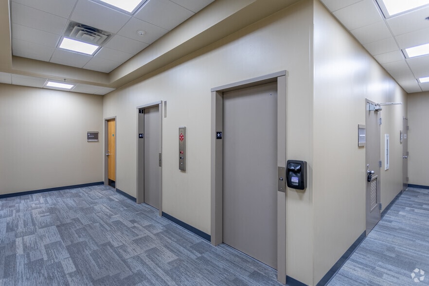 More Photos Of 9600 Colerain Ave, Cincinnati Unknown For Lease