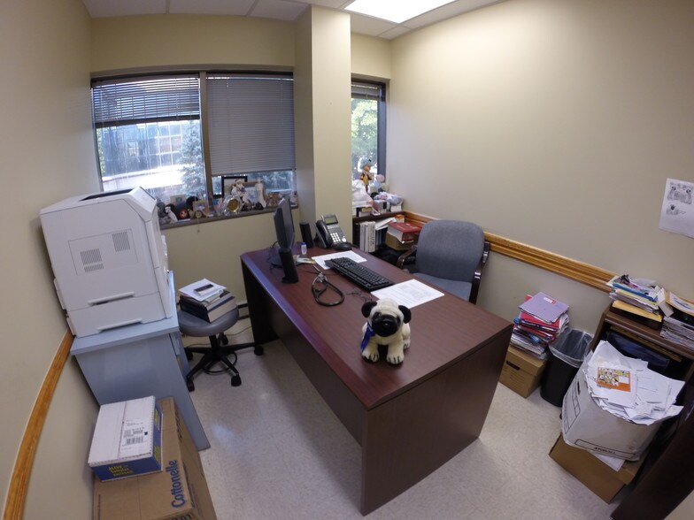 More Photos Of 1 School St, Glen Cove Office For Lease