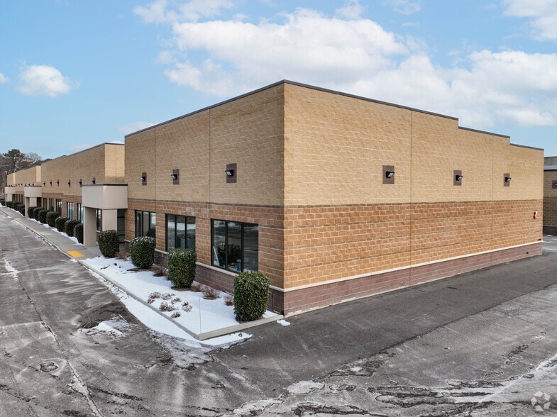 Primary Photo Of 78 Horseblock Rd, Yaphank Warehouse For Sale