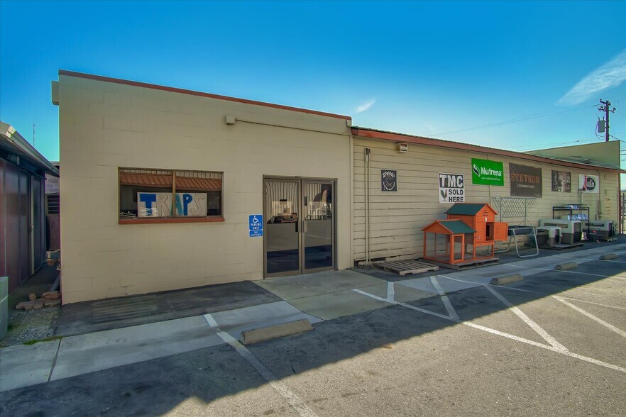 More Photos Of 354 1st St, Hollister Freestanding For Sale