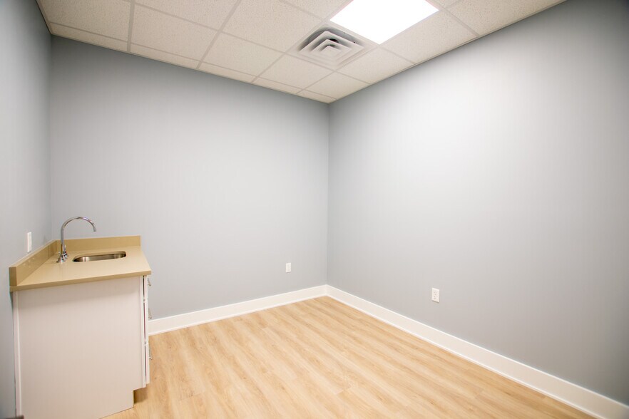 More Photos Of 1420 Point Breeze Ave, Philadelphia Apartments For Lease