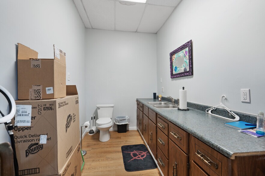 More Photos Of 200-202 W Main St, Monongahela Storefront Retail Residential For Sale