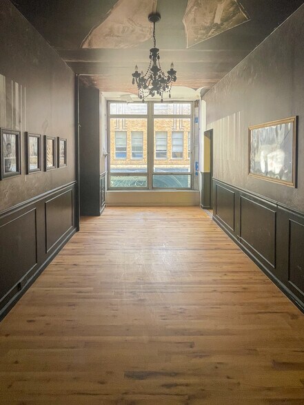 More Photos Of 1520-1522 Sansom St, Philadelphia Storefront Retail Office For Lease