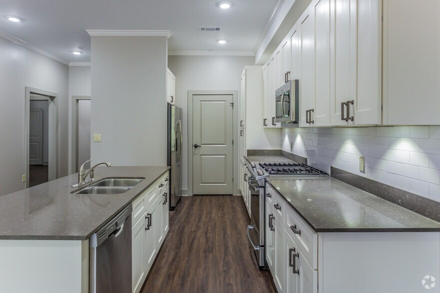 More Photos Of 1730 S Germantown Rd, Germantown Apartments For Lease