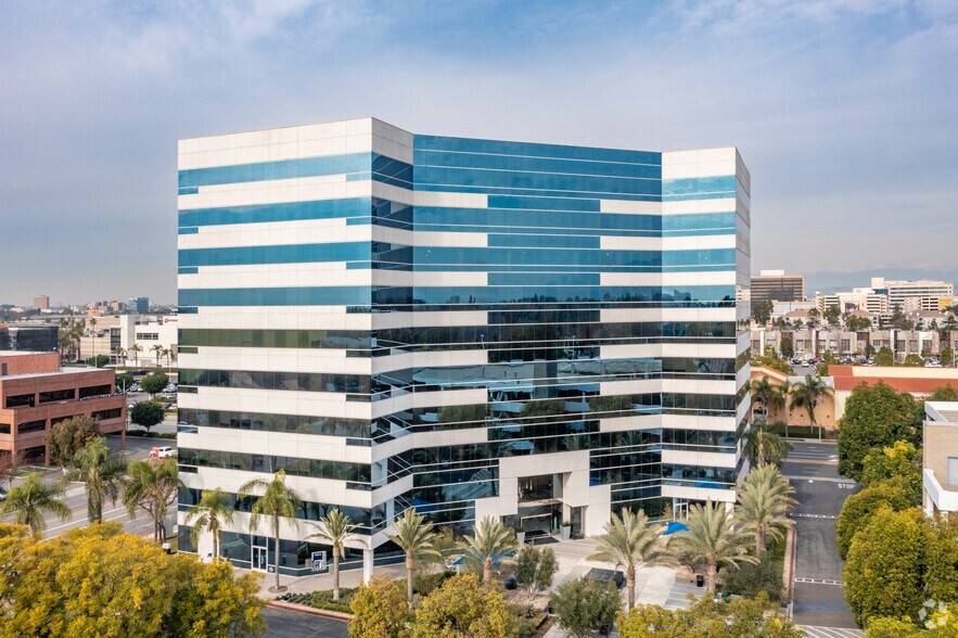Primary Photo Of 2670 N Main St, Santa Ana Office For Lease