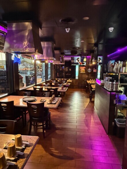 More Photos Of 4177 W 3rd St, Los Angeles Storefront Retail Office For Sale