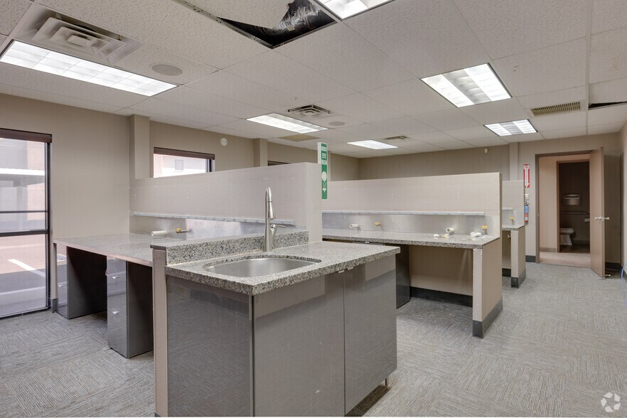 More Photos Of 1525 N Granite Reef Rd, Scottsdale Medical For Sale
