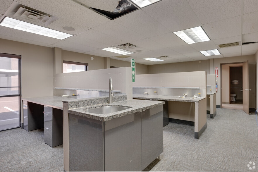 More Photos Of 1525 N Granite Reef Rd, Scottsdale Medical For Sale