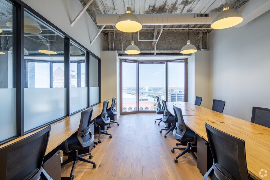 Photo of 16th Floor Ste 