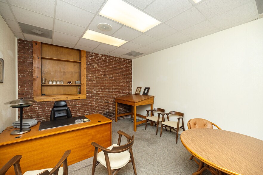 More Photos Of 116 W Pine Ave, El Dorado Office Residential For Sale