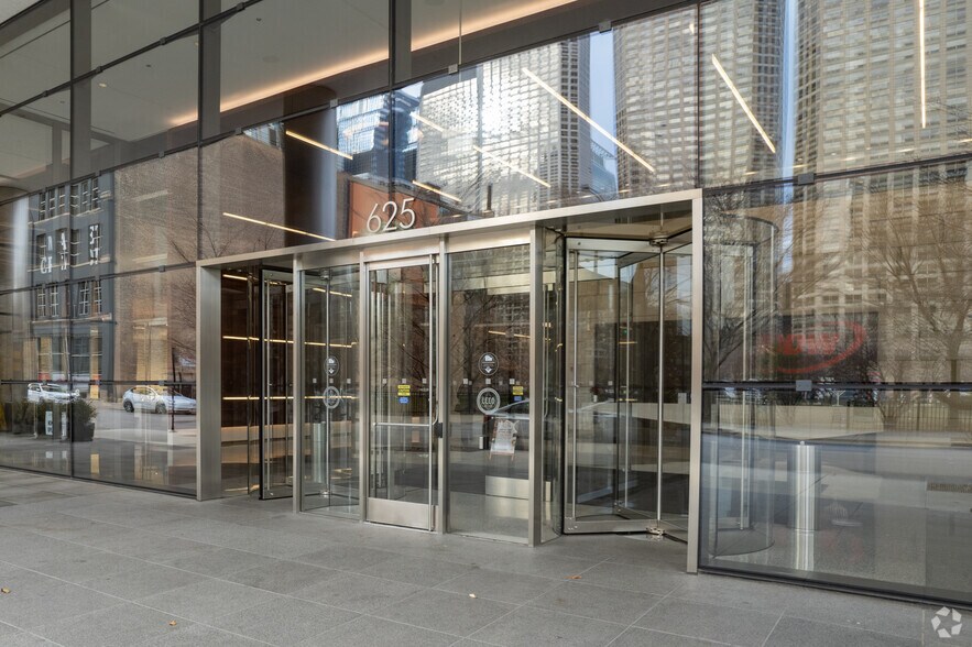 More Photos Of 625 W Adams St, Chicago Office For Lease