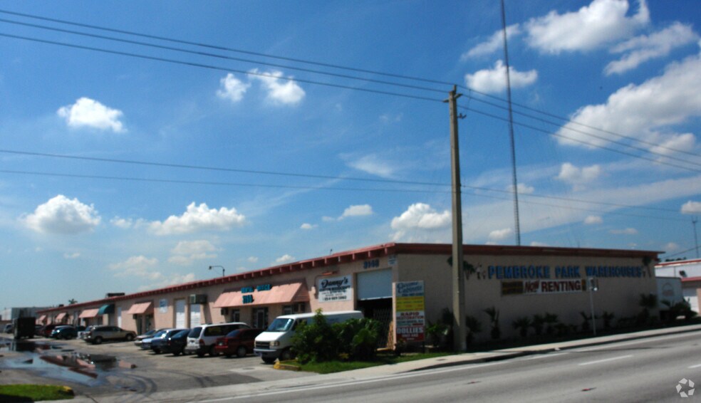 More Photos Of 3150 W Pembroke Rd, Hallandale Beach Industrial For Lease