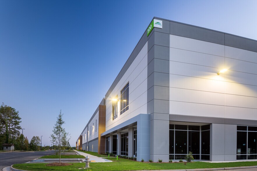 More Photos Of 00 Braselton Pky, Braselton Unknown For Lease