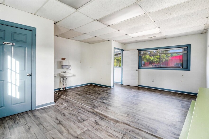 More Photos Of 651 N Brightleaf Blvd, Smithfield Daycare Center For Sale