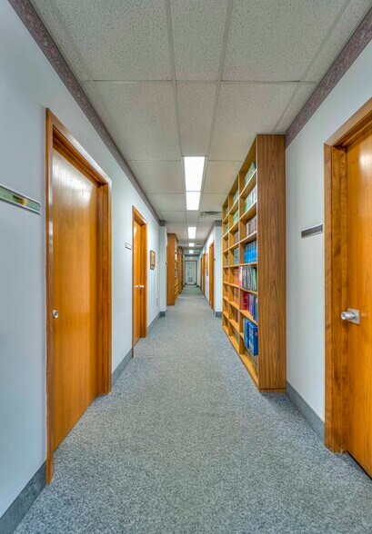 More Photos Of 145 S Jackson St, Jackson Loft Creative Space For Sale