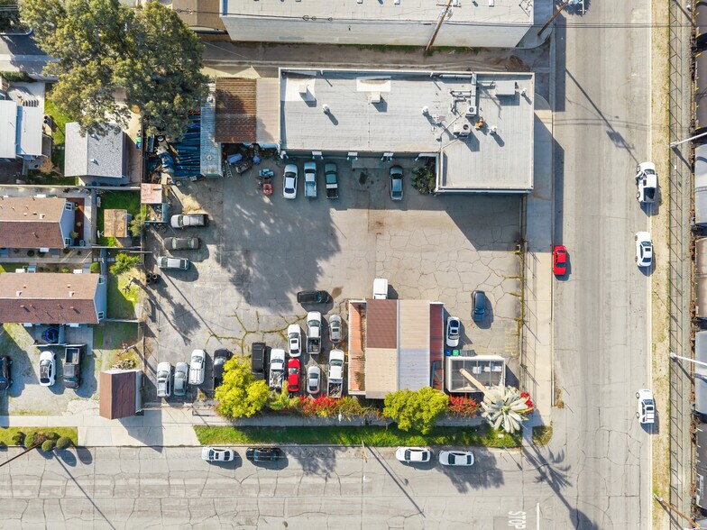 More Photos Of 358 N 6th St, Colton Warehouse For Sale