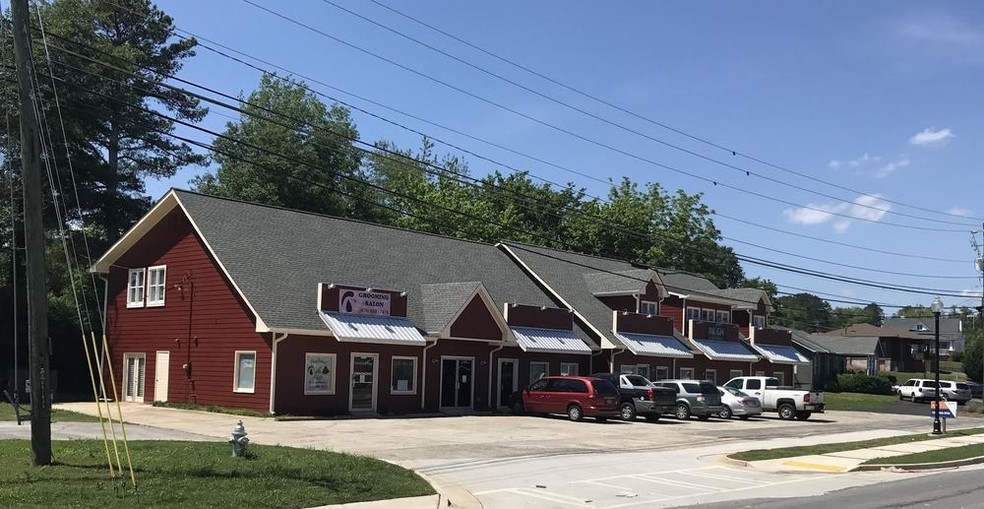 More Photos Of 2800 Holly Springs Pky, Holly Springs General Retail For Lease