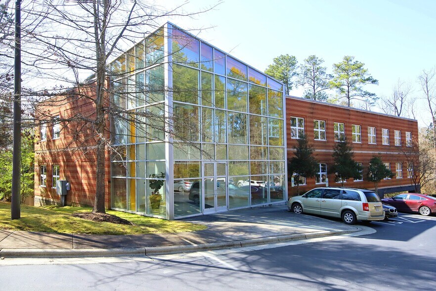 Primary Photo Of 141 Providence Rd, Chapel Hill Office Residential For Lease