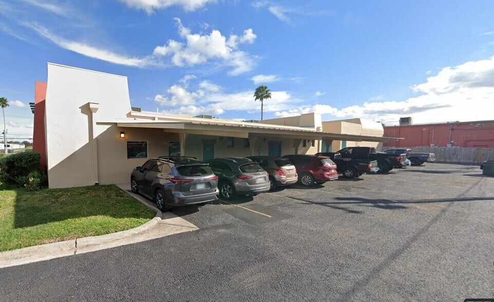 More Photos Of 2917 N 23rd St, McAllen Medical For Lease