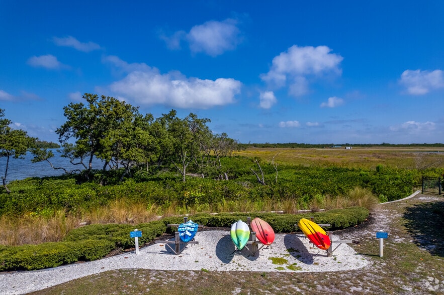 More Photos Of 12340 Manatee Ave W, Bradenton Land For Sale