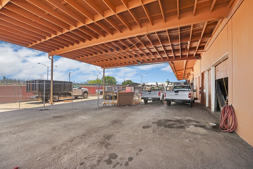More Photos Of 702-714 W Fremont St, Stockton Light Distribution For Lease