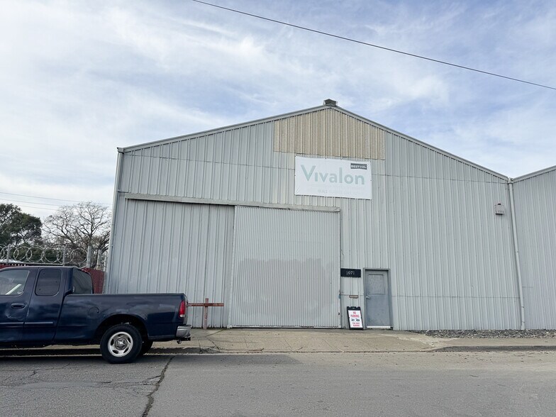 Primary Photo Of 1071 Maxwell Dr, Santa Rosa Industrial For Lease