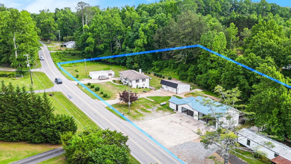 More Photos Of 5635 Elmo Rd, Cumming Auto Repair For Lease