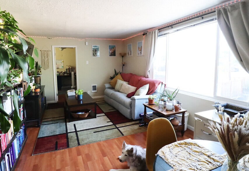 More Photos Of 540 Almaden St, Eugene Apartments For Sale