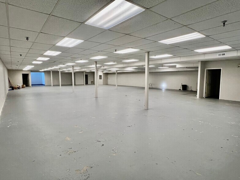 More Photos Of 9806-9838 W 60th Ave, Arvada Storefront For Lease