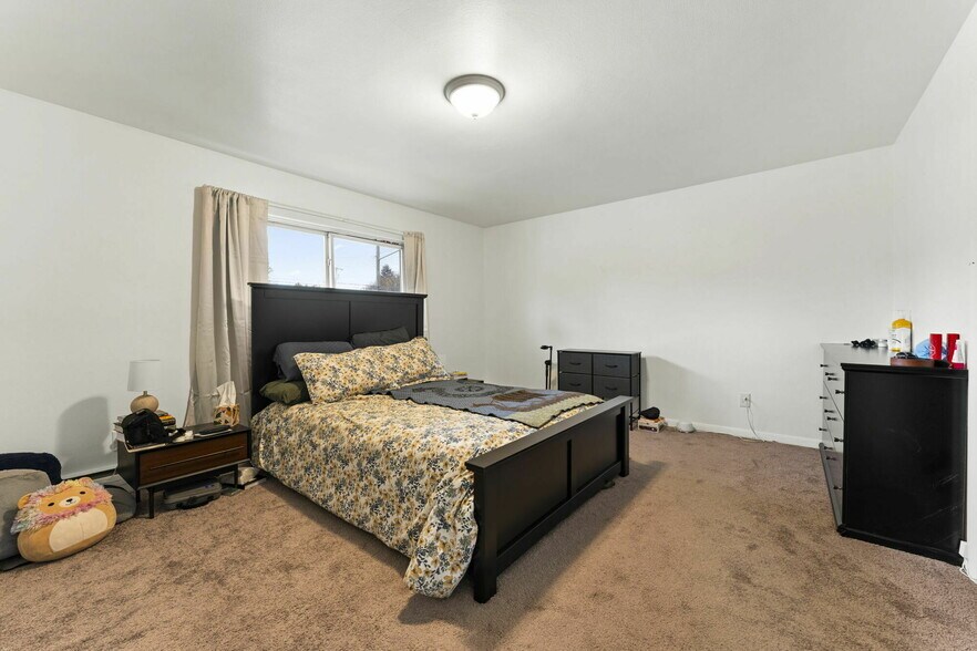 More Photos Of 101 Hooper Rd, Endicott Apartments For Sale