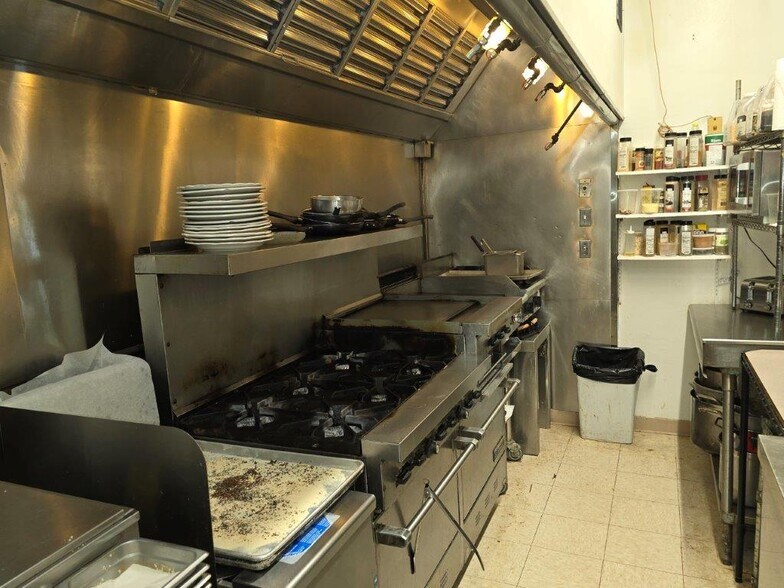 More Photos Of 643 VT-103 Rt, Chester Restaurant For Sale