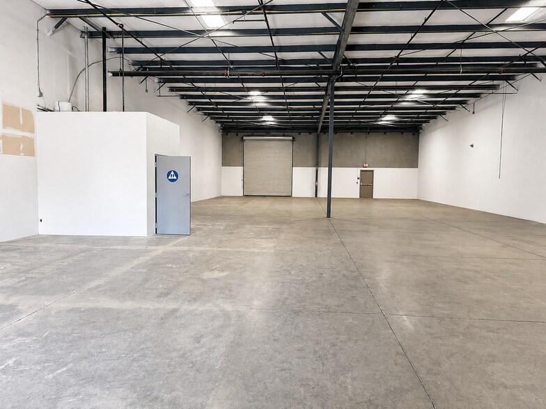 More Photos Of 528 Noble St, Madera Warehouse For Lease