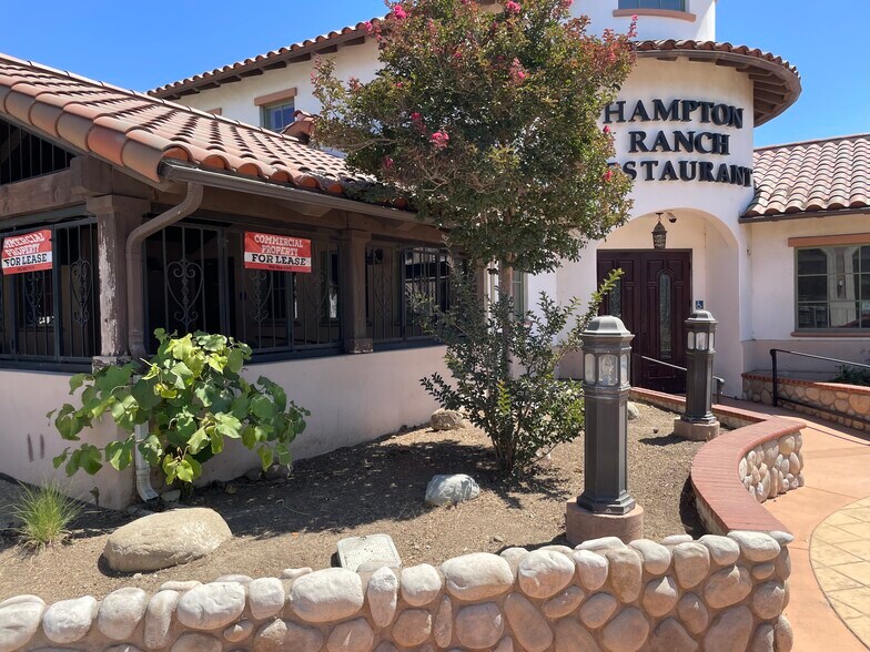 More Photos Of 125 S 10th St, Santa Paula Restaurant For Lease