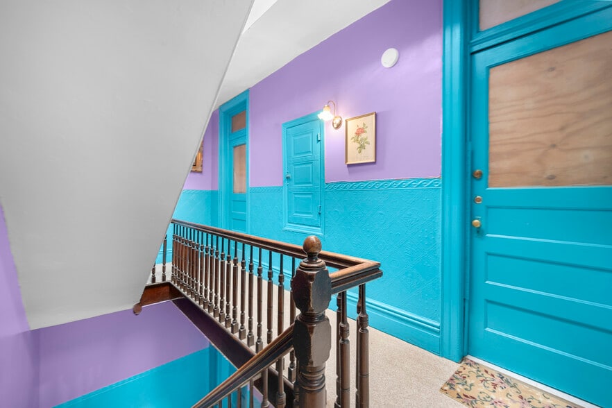 More Photos Of 3172 44th St, Astoria Multifamily For Sale