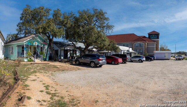 More Photos Of 1820 10th St, Floresville Freestanding For Sale