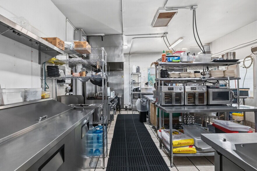 More Photos Of 64 W Stockton St, Sonora Restaurant For Sale